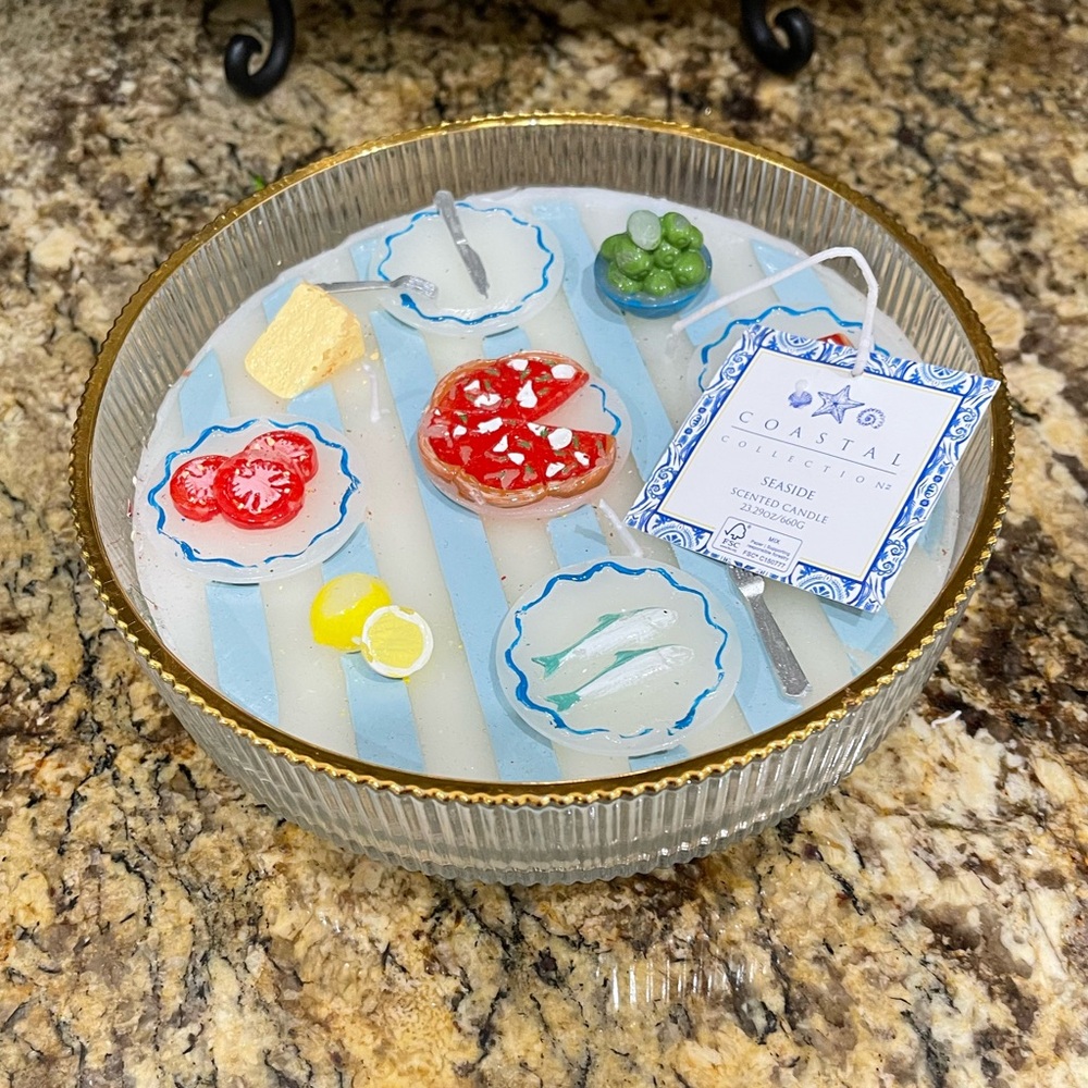 Coastal Collection seaside candle 23.29 ounce glass container NEW